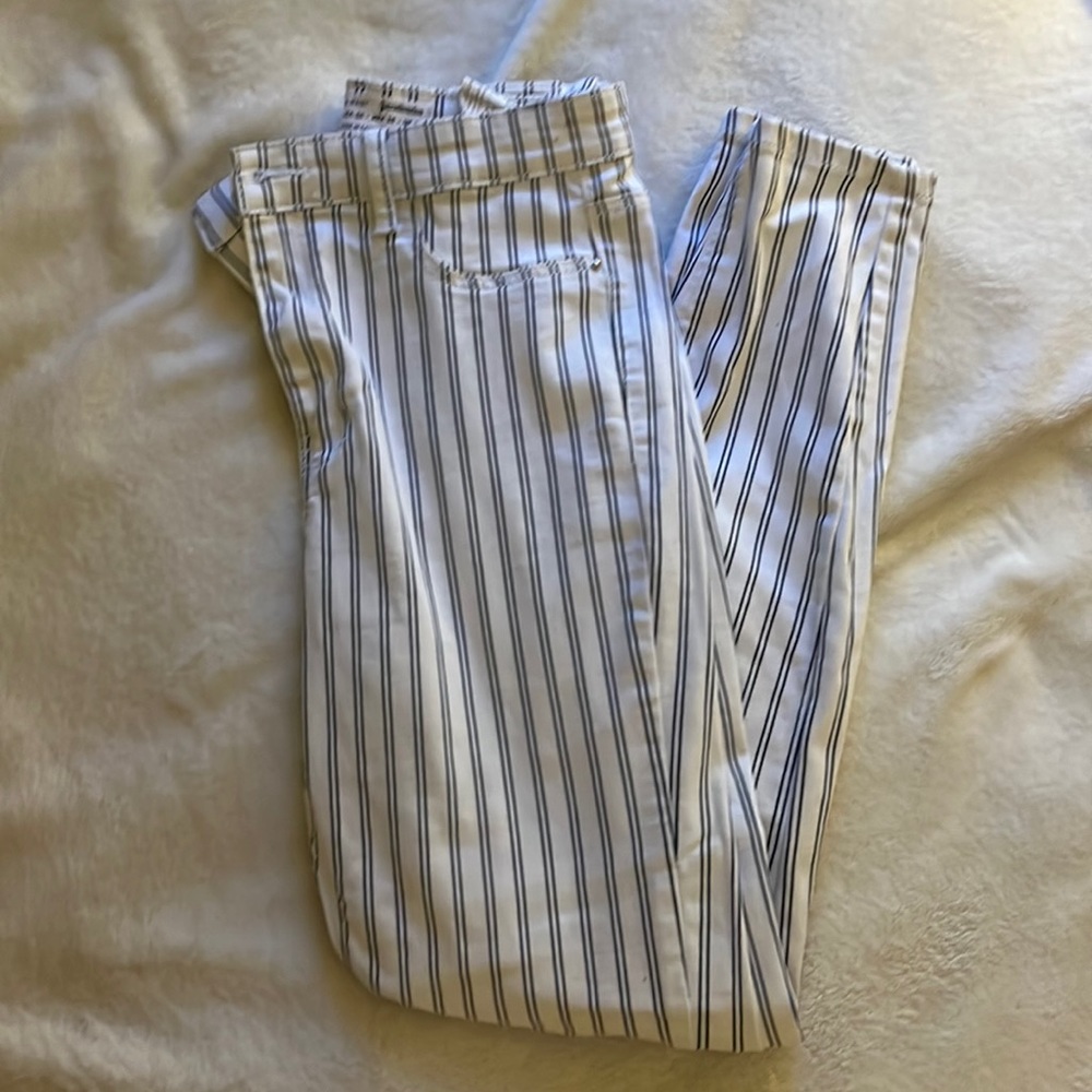 Astradivarius (European Brand), size 6, white with black stripes